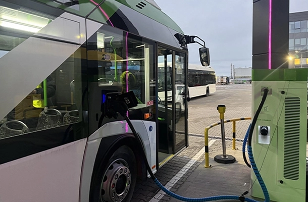 Fleet-Specific Charging|/cases/PowerBoost/electric-bus-dc-charging-for-urban-transit-in-poland.html